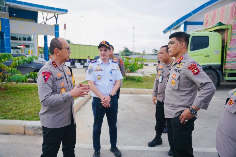 Tertibkan Kendaraan ODOL, Kapolda Sumsel Irjen A Rachmad Wibowo Tempatkan 9 Personel di UPPKB Kertapati