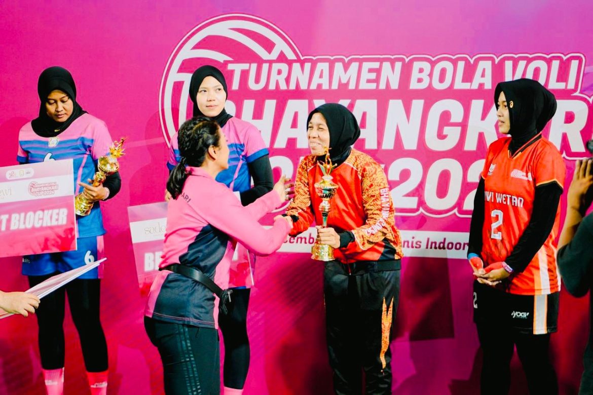 Tim Bola Voli Bhayangkari Sumsel ‘Putri Sriwijaya’ Raih Juara IV dan Best Setter di Turnamen Bhayangkari Cup 2024