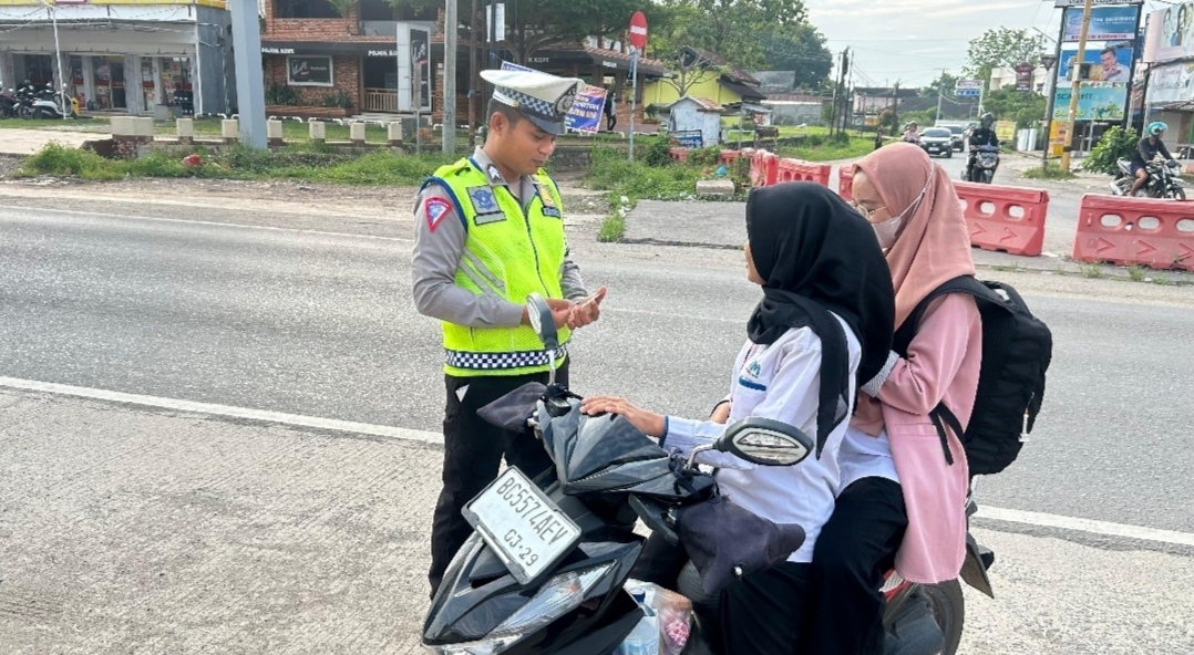 Hari ke 8 Polres Ogan Ilir Gelar Operasi Zebra Di Simpang Ladiva Inderalaya